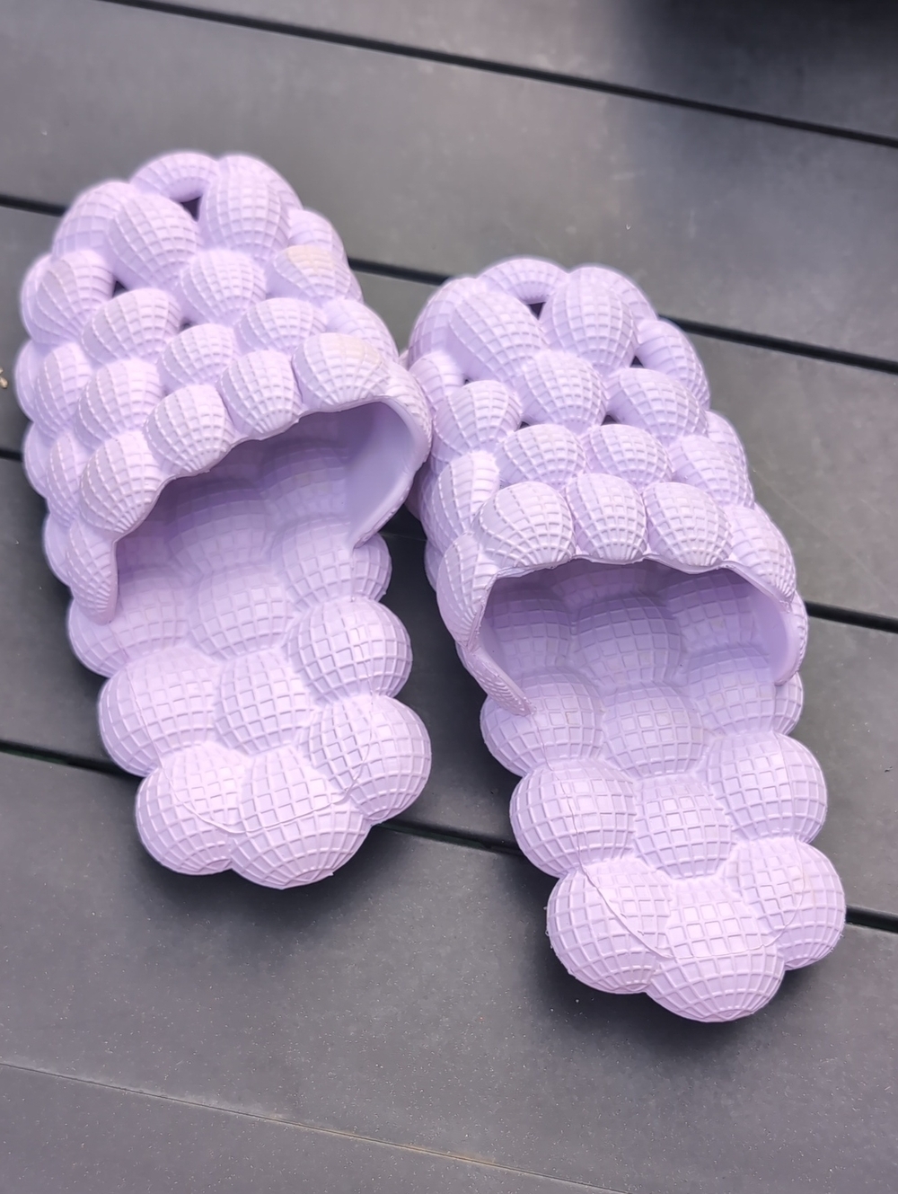 Bubble Textured Slippers Bubble Slides Foam Rubber Shoe Size 9-9.5